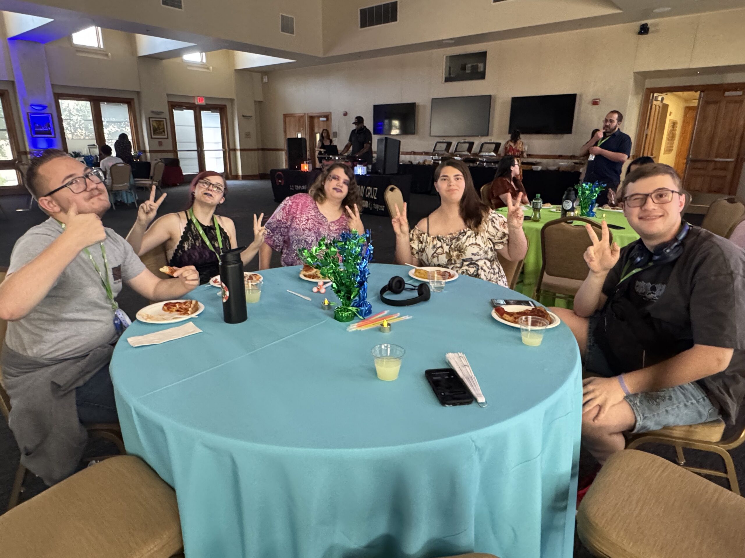 students eat together